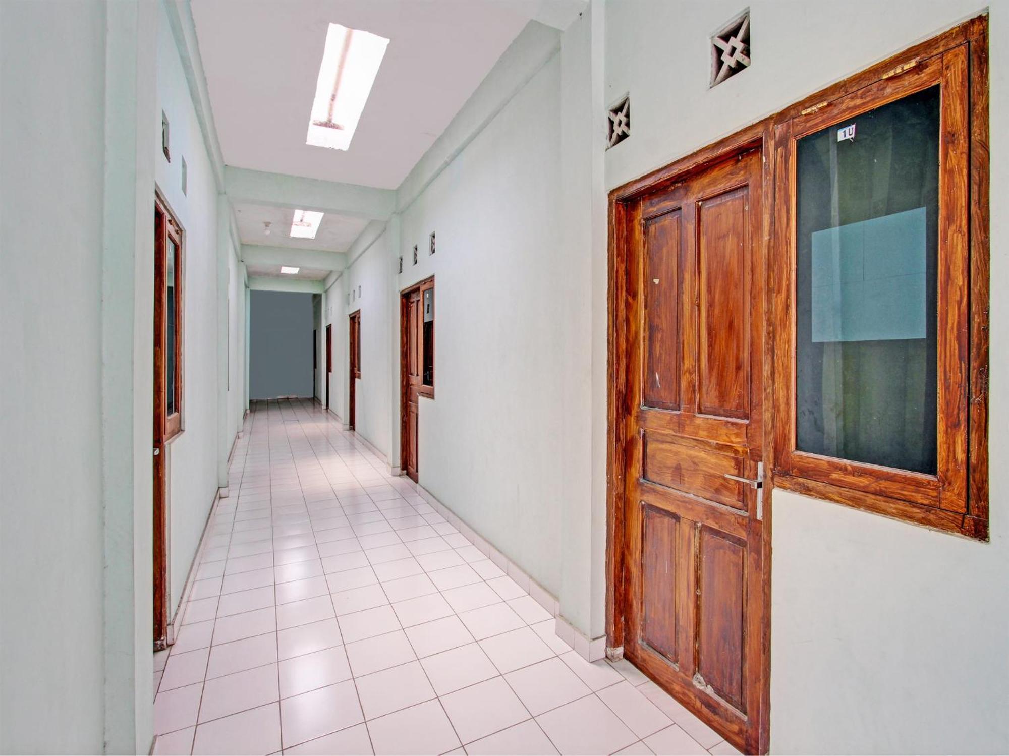 Spot On 93020 Rumah Singgah Ganjuran Bantul Kültér fotó